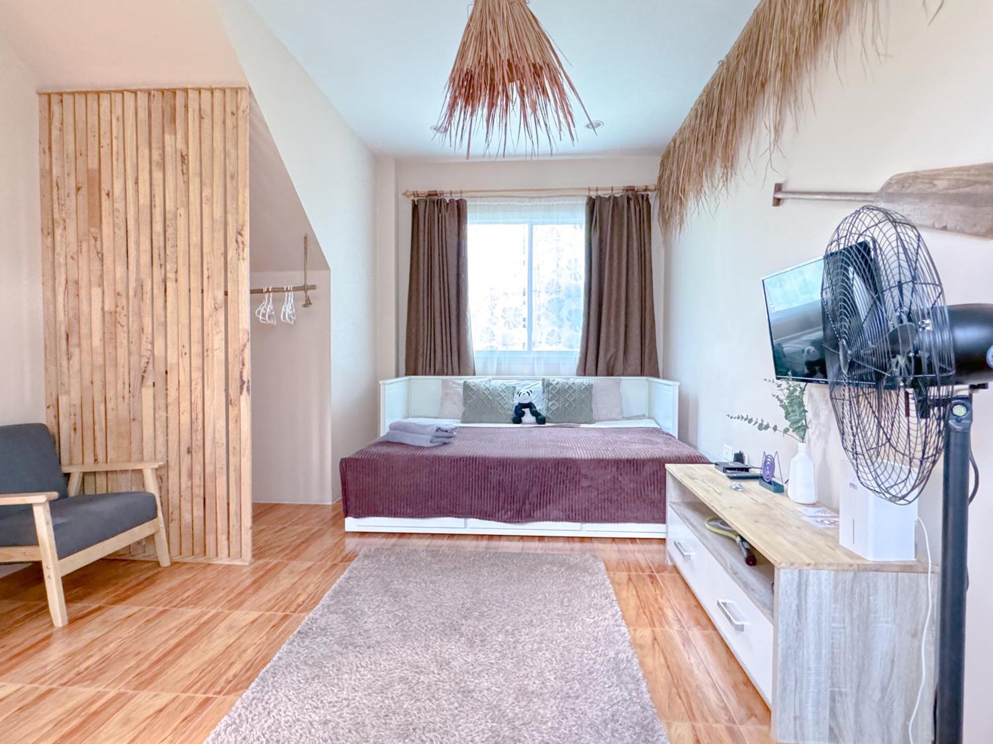 Sea Dreamer Beachfront Apartments Phuket Exterior photo