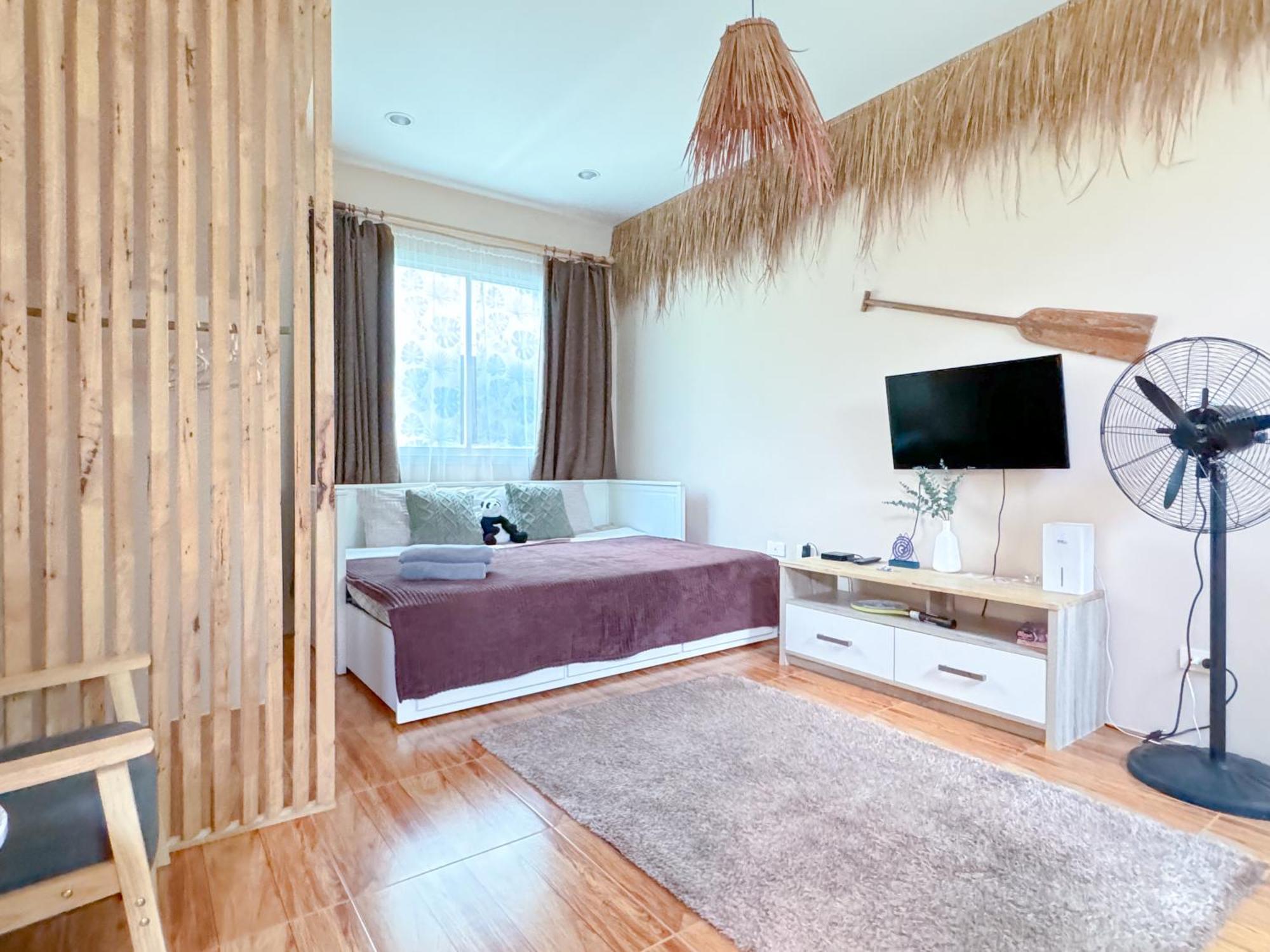 Sea Dreamer Beachfront Apartments Phuket Exterior photo