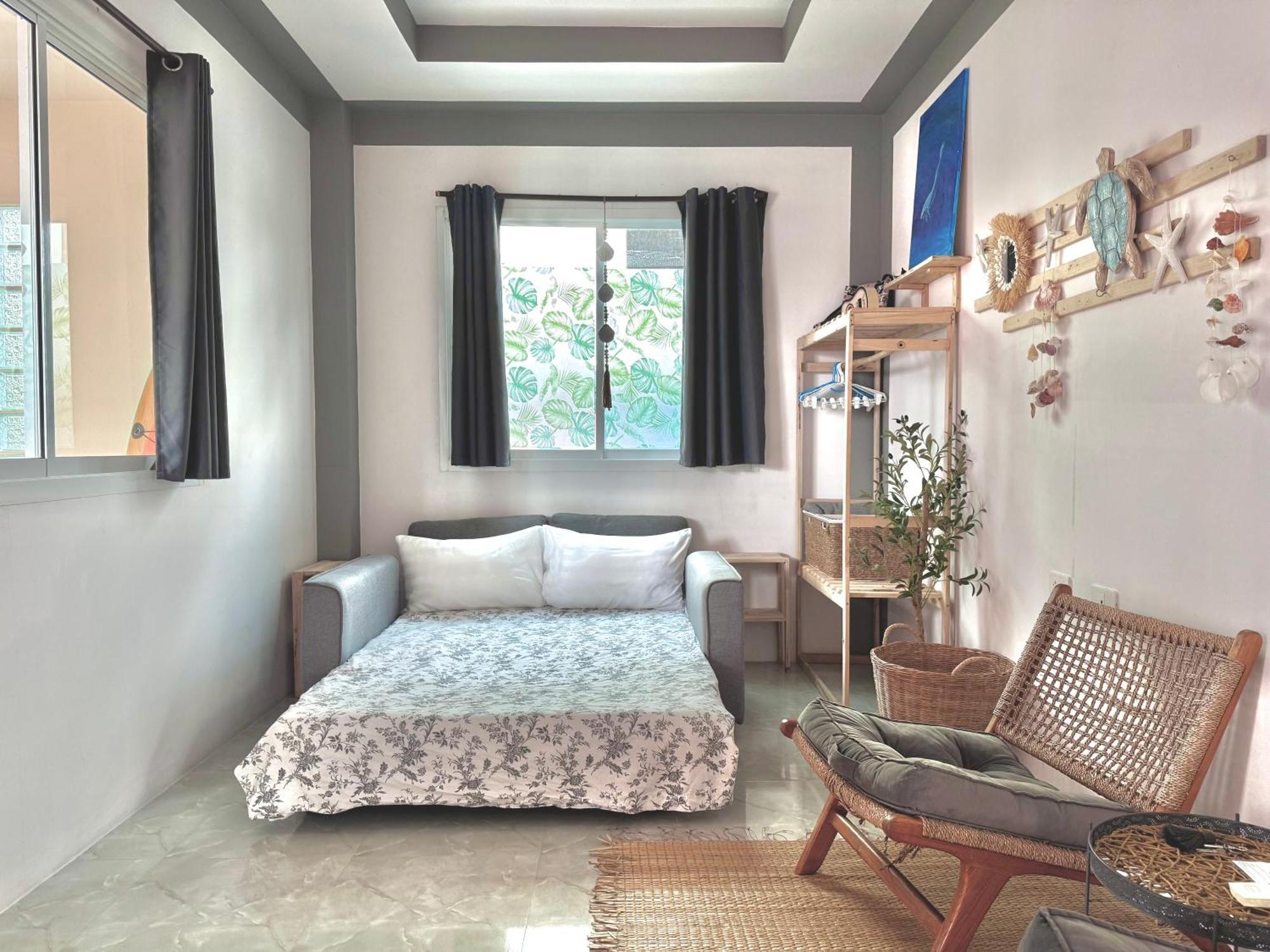 Sea Dreamer Beachfront Apartments Phuket Exterior photo